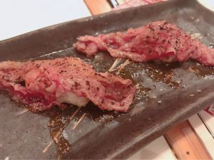 肉横丁の肉寿司