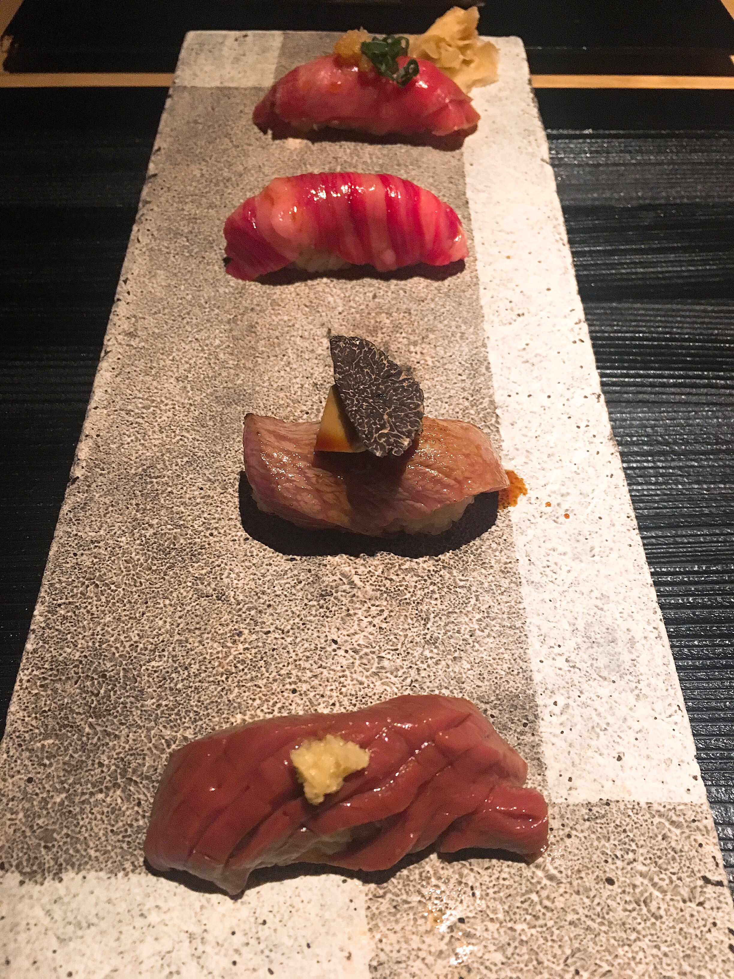 KINTANの肉寿司の画像